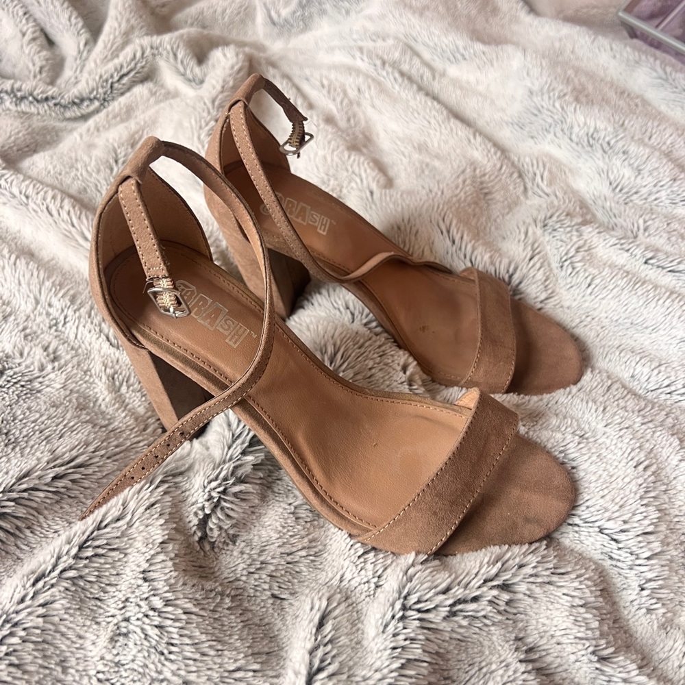 Suede Block Heel Ankle Strap Sandals - Taupe Going Out Shoes